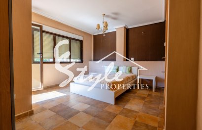 Resale - Villa - Villamartin, Orihuela Costa - Villamartin