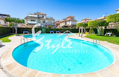 Stylish townhouse with sea views for sale in La Campana, Punta Prima, Costa Blanca. ID2860