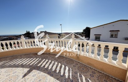 Resale - Villa - Villamartin, Orihuela Costa - Villamartin