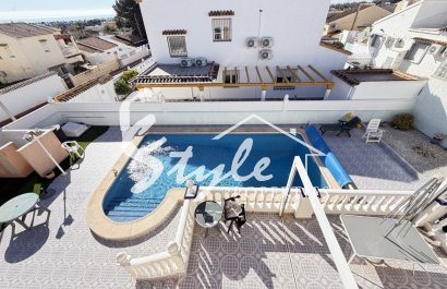 Resale - Villa - Villamartin, Orihuela Costa - Villamartin