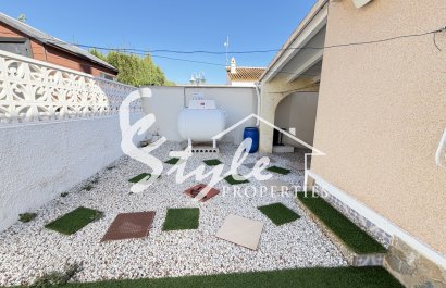 Resale - Villa - Villamartin, Orihuela Costa - Villamartin