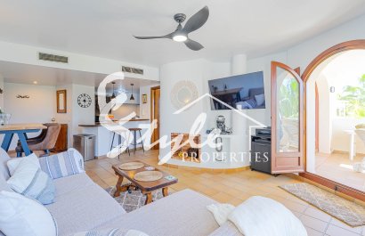 For sale apartment with sea views in Panorama Park, Punta Prima, Costa Blanca. ID2699