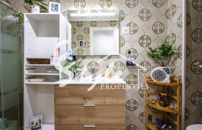 Resale - Apartamento - Torrevieja