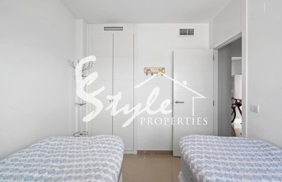 Resale - Apartamento - Orihuela-Costa - Playa Flamenca