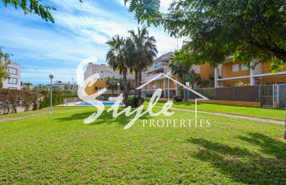 Resale - Apartamento - Orihuela-Costa - Playa Flamenca