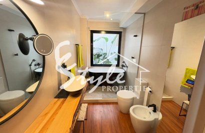 Resale - Apartamento - La Zenia