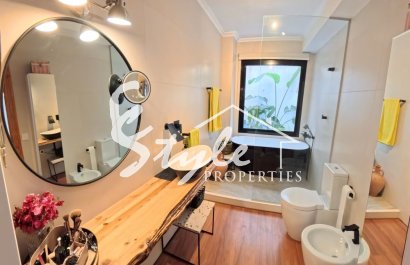 Resale - Apartamento - La Zenia