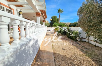 Resale - Villa - Campoamor