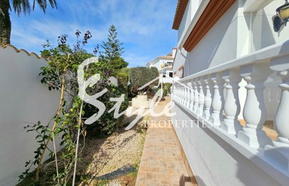 Resale - Villa - Campoamor