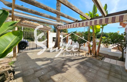 Resale - Villa - Campoamor