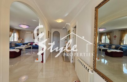 Resale - Villa - Campoamor