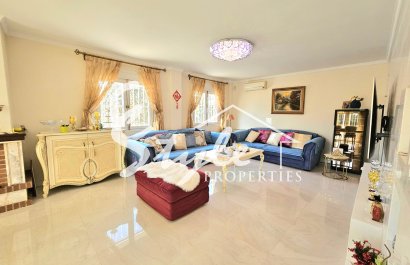 Resale - Villa - Campoamor