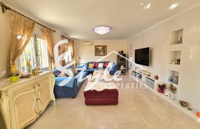 Resale - Villa - Campoamor