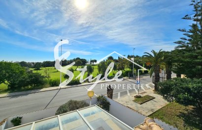 Resale - Villa - Campoamor