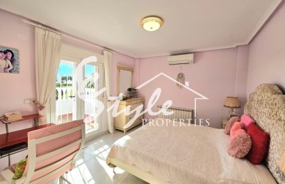 Resale - Villa - Campoamor