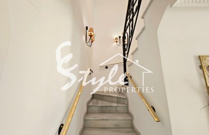 Resale - Villa - Campoamor