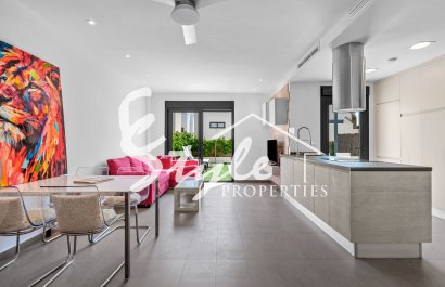 Вторичное жилье - Вилла - Сьюдад Кесада