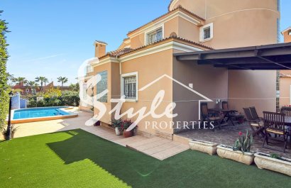 Resale - Villa - Torrevieja - Torrelamata - La Mata