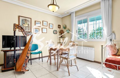 Resale - Villa - Torrevieja - Torrelamata - La Mata