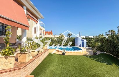 Resale - Villa - Torrevieja - Torrelamata - La Mata