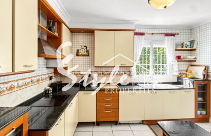 Resale - Villa - Torrevieja - Torrelamata - La Mata