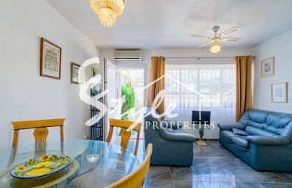 For sale beautiful quad in a gated community with pool in Los Altos, Torrevieja, Costa Blanca. ID2425