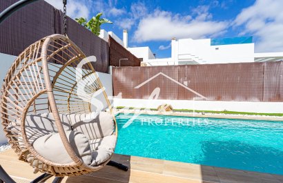 Resale - Semi-Detached Villa - Vistabella Golf