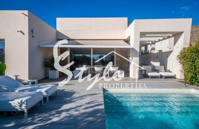 Resale - Villa - Algorfa (montemar) - La Finca Golf Resort