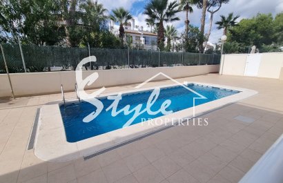 Resale - Villa - Orihuela-Costa - Los Dolses