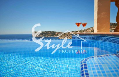 Resale - Villa - Port d'Andratx - Andratx