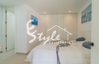 Resale - Villa - Villamartin, Orihuela Costa - Villamartin Golf