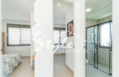 Resale - Villa - Villamartin, Orihuela Costa - Villamartin Golf