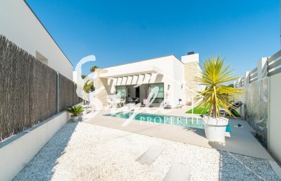 Resale - Villa - Villamartin, Orihuela Costa - Villamartin Golf