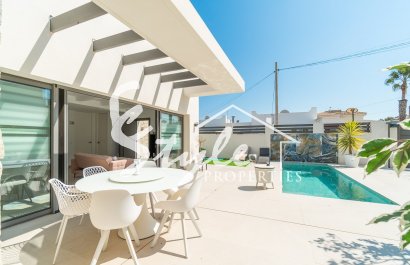 Resale - Villa - Villamartin, Orihuela Costa - Villamartin Golf