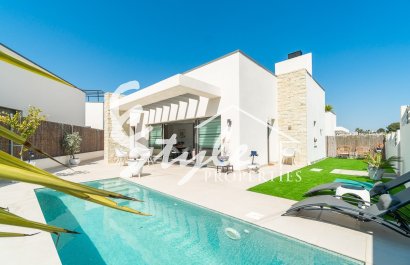 Resale - Villa - Villamartin, Orihuela Costa - Villamartin Golf