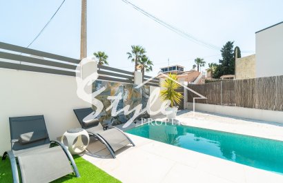 Resale - Villa - Villamartin, Orihuela Costa - Villamartin Golf