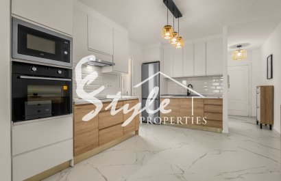 Resale - Apartamento - Torrevieja - Playa de el cura