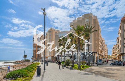 Resale - Apartamento - Torrevieja - Playa de el cura