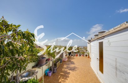 Penthouse in Torrevieja Town Centre with Private Solarium & Sea Views. Costa Blanca, Spain. ID2786