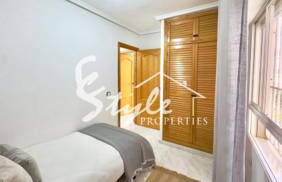 Resale - Apartamento - Torrevieja