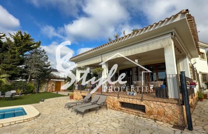 Resale - Villa - Campoamor