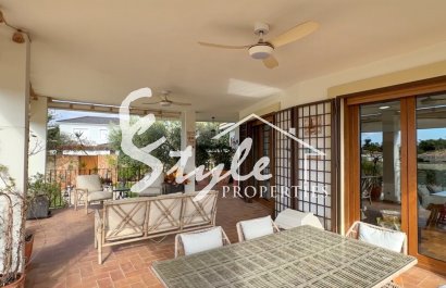 Resale - Villa - Campoamor