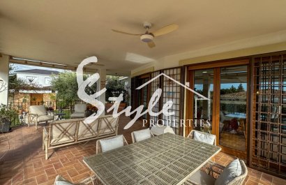 Resale - Villa - Campoamor