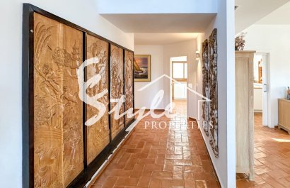 Resale - Villa - Campoamor