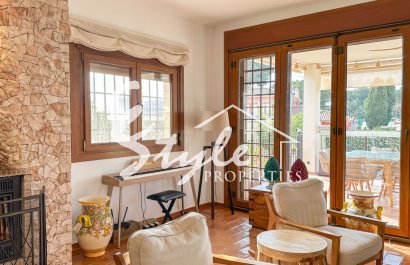 Resale - Villa - Campoamor