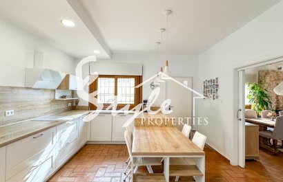 Resale - Villa - Campoamor