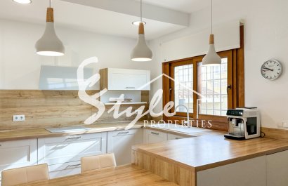 Resale - Villa - Campoamor