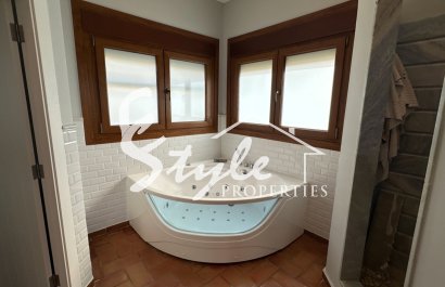 Resale - Villa - Campoamor