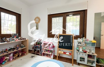 Resale - Villa - Campoamor