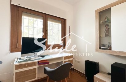 Resale - Villa - Campoamor
